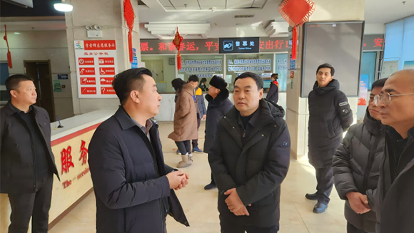 省交通执法局局长黄俊生督导梅河口市道路交通春运工作